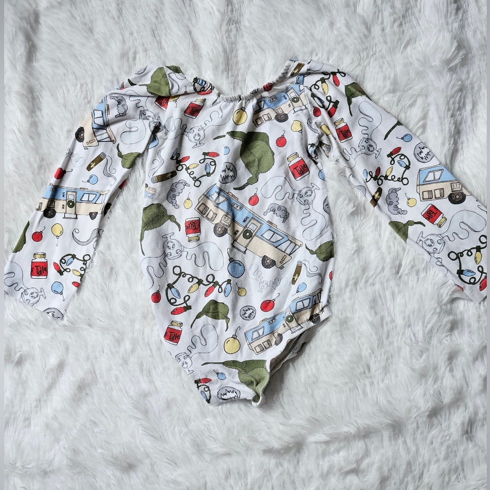 Small Shop Christmas Long Sleeve Bodysuit Size 2 No Snaps